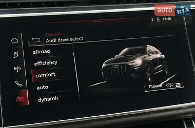 Внедорожник / Кроссовер Audi Q8 2021 в 