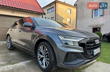 Внедорожник / Кроссовер Audi Q8 2020 в 