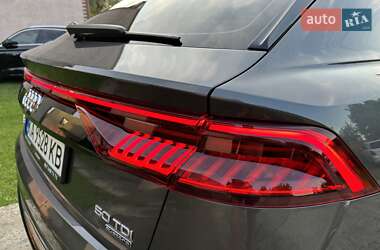 Внедорожник / Кроссовер Audi Q8 2020 в 