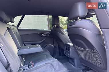 Внедорожник / Кроссовер Audi Q8 2020 в 