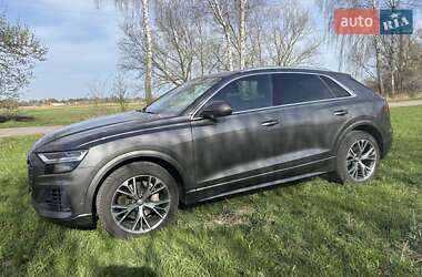Внедорожник / Кроссовер Audi Q8 2018 в Теофиполе
