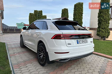 Позашляховик / Кросовер Audi Q8 2018 в 