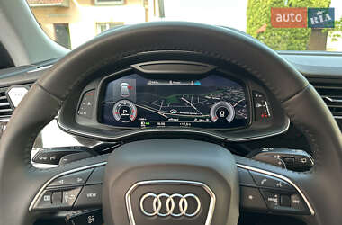 Позашляховик / Кросовер Audi Q8 2018 в 