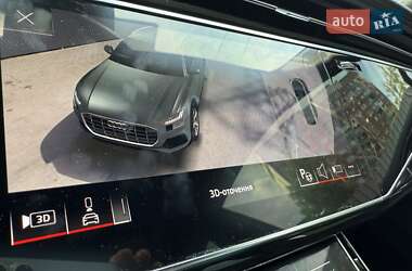 Позашляховик / Кросовер Audi Q8 2022 в 