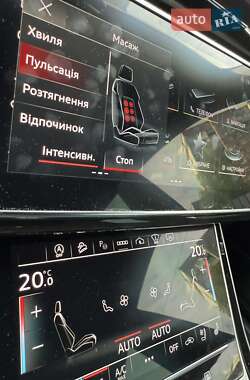 Позашляховик / Кросовер Audi Q8 2022 в 