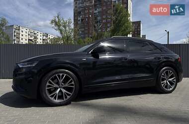Позашляховик / Кросовер Audi Q8 2022 в Києві