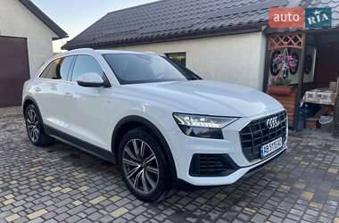 Позашляховик / Кросовер Audi Q8 2018 в 