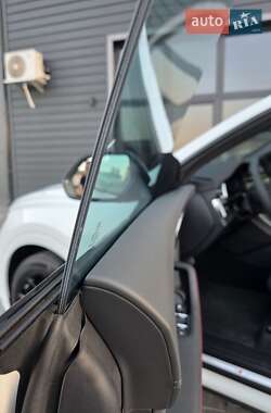 Внедорожник / Кроссовер Audi Q8 2025 в 