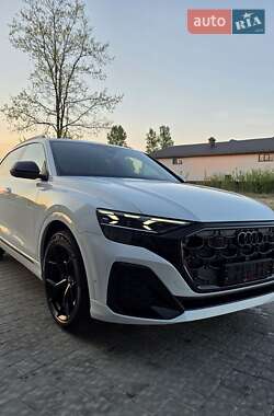 Внедорожник / Кроссовер Audi Q8 2025 в 