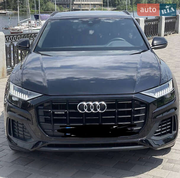 Audi Q8 2020