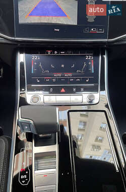 Внедорожник / Кроссовер Audi Q8 2020 в 