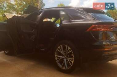 Позашляховик / Кросовер Audi Q8 2019 в Стрию