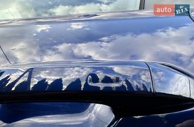 Позашляховик / Кросовер Audi Q8 2019 в 
