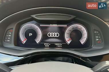 Позашляховик / Кросовер Audi Q8 2019 в 