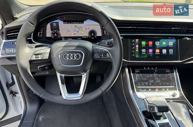 Внедорожник / Кроссовер Audi Q8 2020 в 