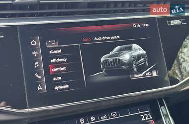 Внедорожник / Кроссовер Audi Q8 2020 в 