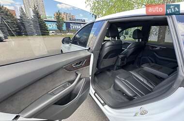 Внедорожник / Кроссовер Audi Q8 2020 в 