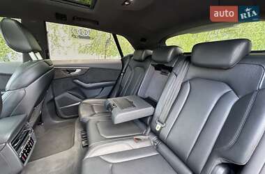 Внедорожник / Кроссовер Audi Q8 2020 в 