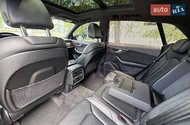 Внедорожник / Кроссовер Audi Q8 2020 в 