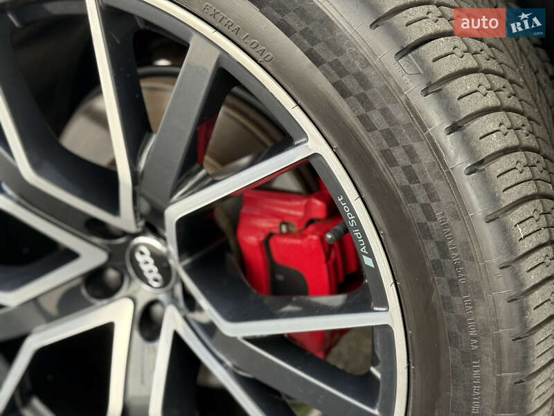 Позашляховик / Кросовер Audi Q8 2019 в Києві фото 11 Позашляховик / Кросовер Audi Q8 2019 в Києві