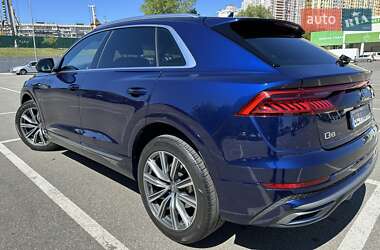 Позашляховик / Кросовер Audi Q8 2018 в 