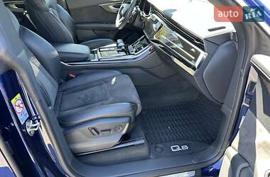 Позашляховик / Кросовер Audi Q8 2018 в 