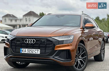 Внедорожник / Кроссовер Audi Q8 2021 в Киеве
