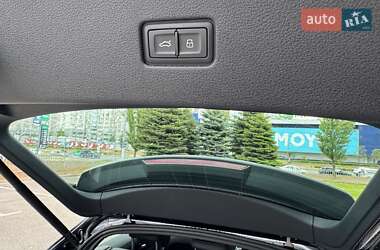 Внедорожник / Кроссовер Audi Q8 2024 в 