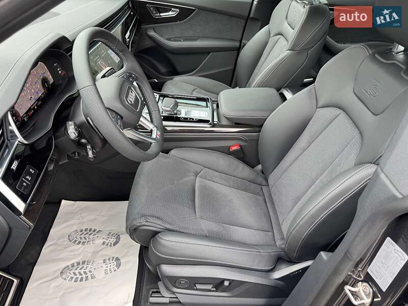 Внедорожник / Кроссовер Audi Q8 2024 в Киеве