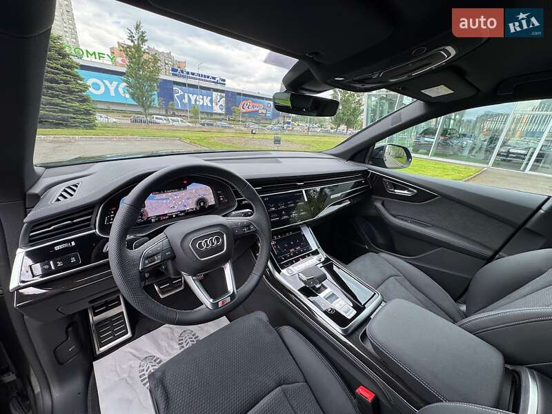 Внедорожник / Кроссовер Audi Q8 2024 в Киеве