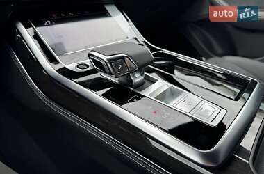 Внедорожник / Кроссовер Audi Q8 2024 в 