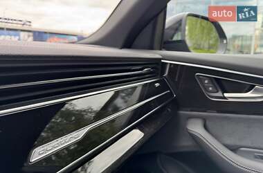 Внедорожник / Кроссовер Audi Q8 2024 в 
