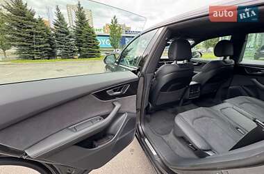 Внедорожник / Кроссовер Audi Q8 2024 в 