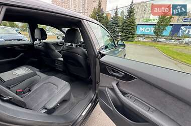 Внедорожник / Кроссовер Audi Q8 2024 в 