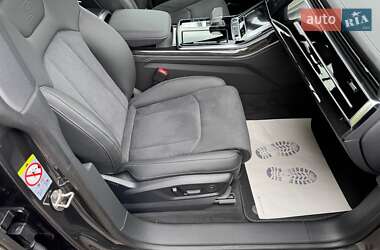 Внедорожник / Кроссовер Audi Q8 2024 в 