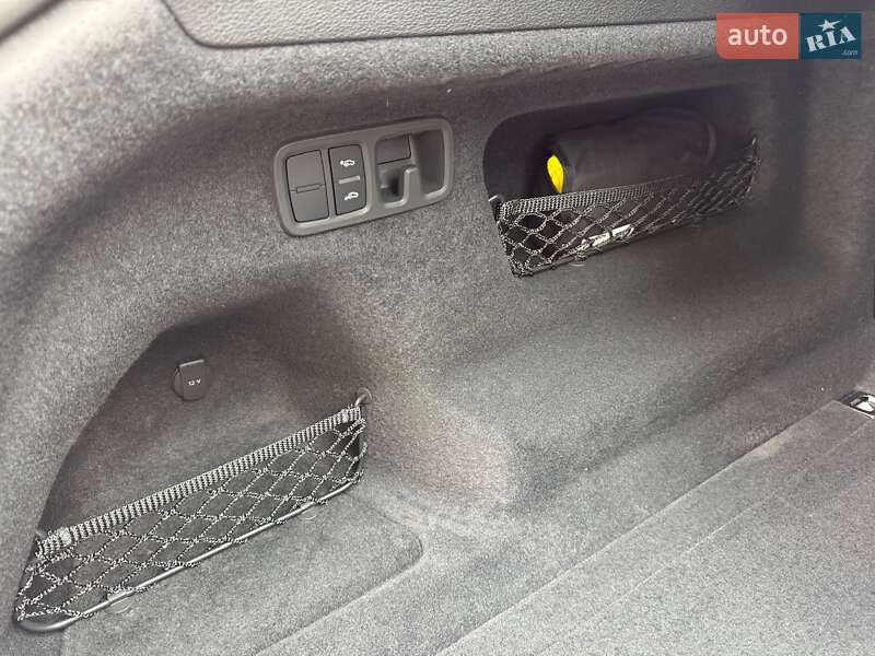 Внедорожник / Кроссовер Audi Q8 2024 в Киеве