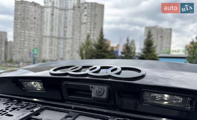 Внедорожник / Кроссовер Audi Q8 2024 в Киеве