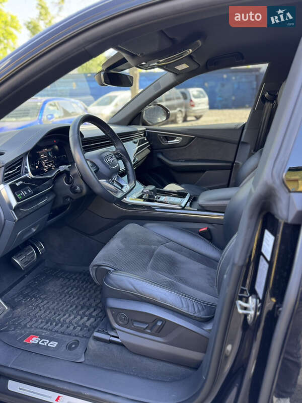 Внедорожник / Кроссовер Audi Q8 2019 в Киеве