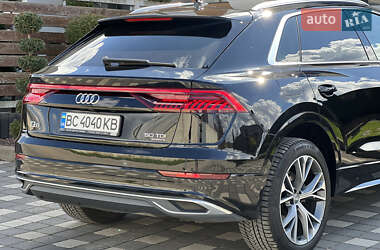 Позашляховик / Кросовер Audi Q8 2019 в 