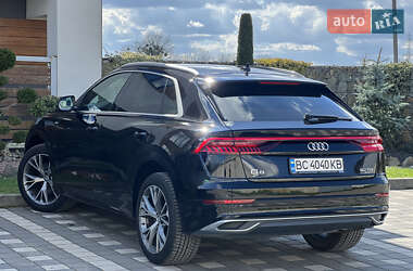 Позашляховик / Кросовер Audi Q8 2019 в 