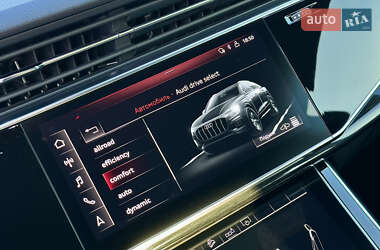 Позашляховик / Кросовер Audi Q8 2020 в 