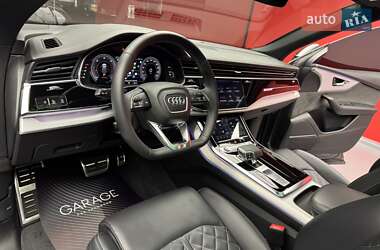 Внедорожник / Кроссовер Audi Q8 2021 в 