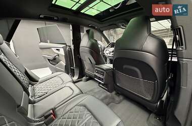 Внедорожник / Кроссовер Audi Q8 2021 в 