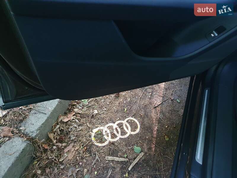 Внедорожник / Кроссовер Audi Q8 2018 в Днепре
