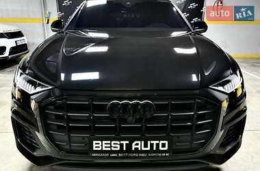 Внедорожник / Кроссовер Audi Q8 2023 в 