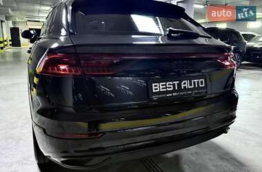 Внедорожник / Кроссовер Audi Q8 2023 в 