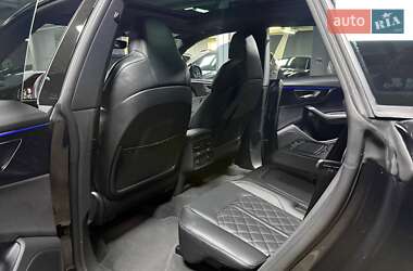 Внедорожник / Кроссовер Audi Q8 2023 в 