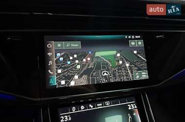 Внедорожник / Кроссовер Audi Q8 2023 в 