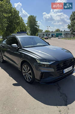 Позашляховик / Кросовер Audi Q8 2019 в 