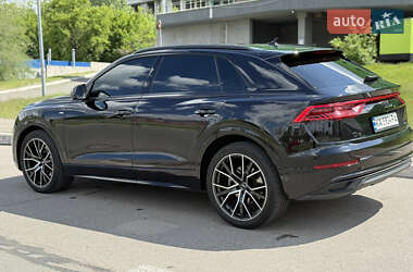Внедорожник / Кроссовер Audi Q8 2019 в 
